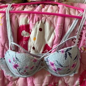 Victoria’s Secret PINK blue floral criss cross date push up bra 34A